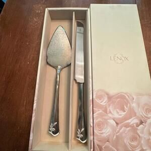 Lenox Opal Innocence Ckae Knife and Server